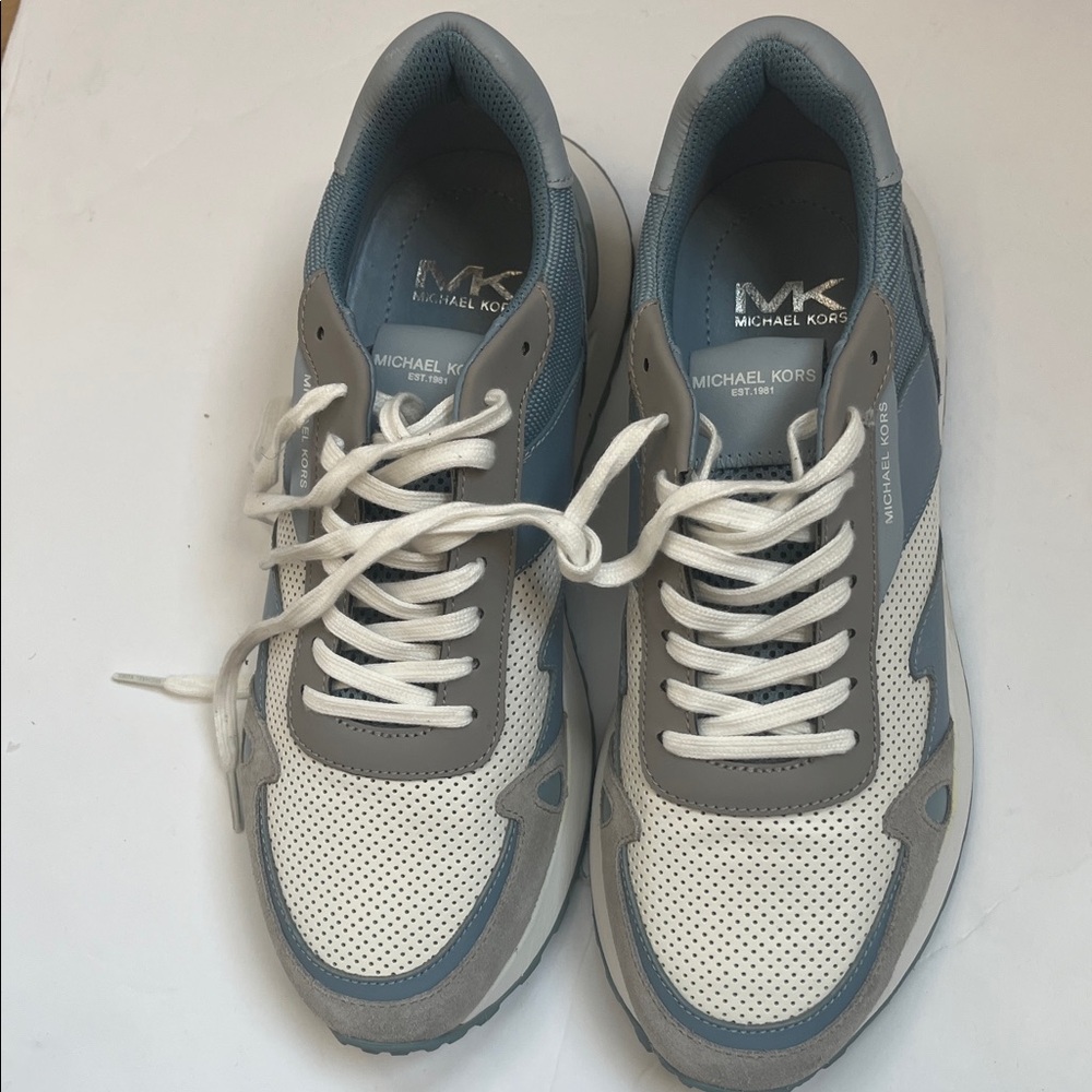 NWOT Michael Kors Men's White and Gray Sneakers
